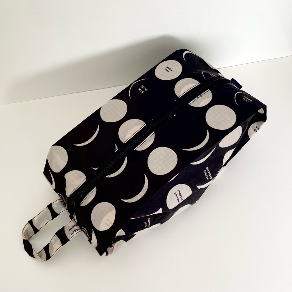 BAGGU • Medium 3D Zip Pouch in Moon Phases